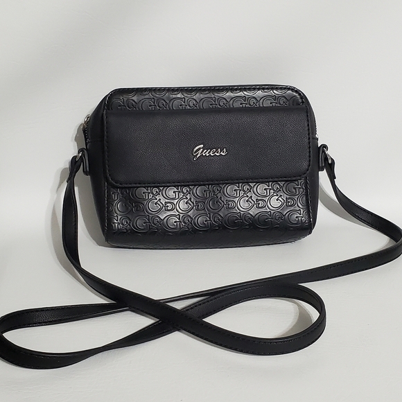 Guess Black Crossbody Handbag Small Purse Vinyl PU Embossed G - Picture 1 of 8